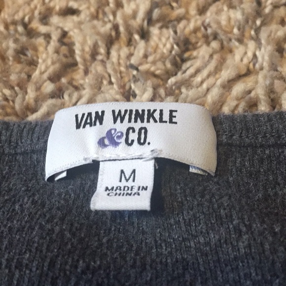 Van Winkle & Co Blouse - Picture 2 of 2